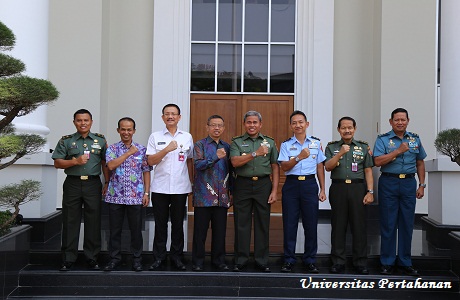 Rektor Unhan Menerima Kunjungan Tamu dari Program ADIK Papua