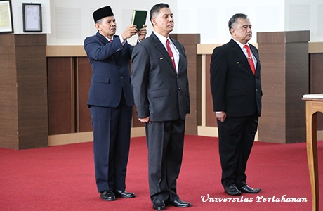 Unhan Laksanakan Upacara Pengangkatan Sumpah dan Pelantikan Jabatan Eselon II di Lingkungan Unhan