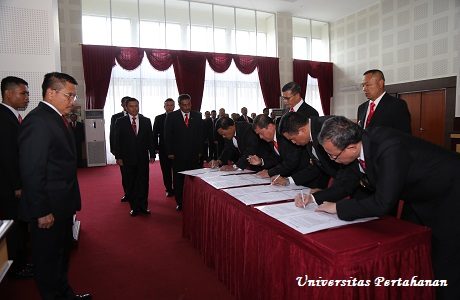 Rektor Unhan Melantik Pejabat Eselon II dan III dilingkungan Unhan