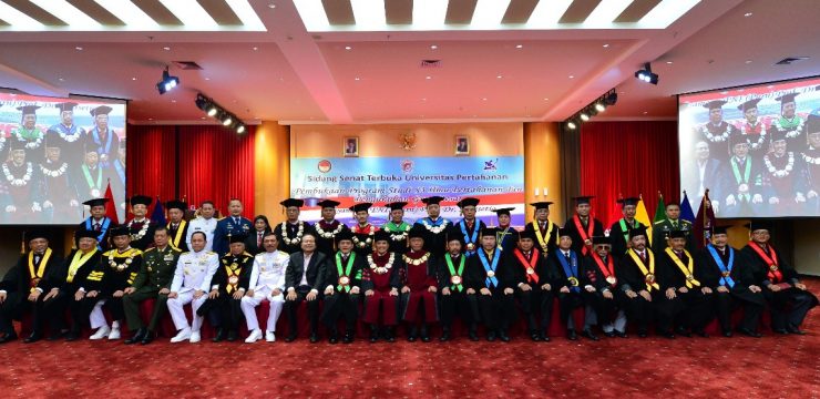 Unhan Selenggarakan Sidang Senat Terbuka Pembukaan S3 Ilmu Pertahanan dan Pengukuhan Guru Besar Laksamana TNI (Purn) Prof. Dr. Marsetio