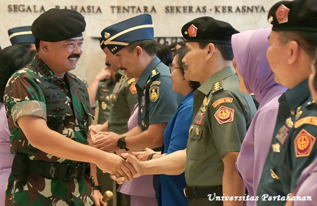 Rektor Unhan Bersama 50 Orang Pati Jajaran TNI  Melaksanakan Laporan Korps Kepada Panglima TNI