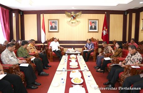 Menhan RI beserta pejabat Eselon I dan II Unhan Bahas Lingkungan Strategis  dan Bela Negara