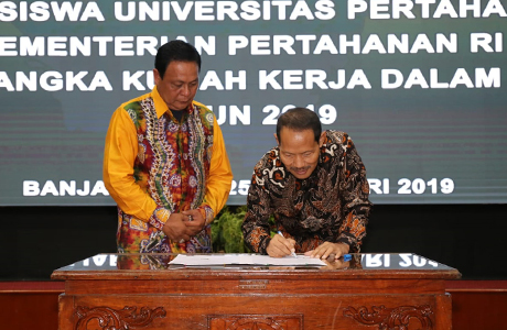Penandatanganan MoU Pemprov Kalimantan Selatan dengan Unhan