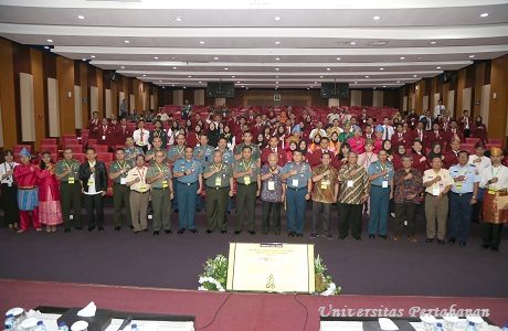 Seminar Hasil KKDN Unhan Bahas Potensi Provinsi Riau  Mewujudkan Dynamic Government dan Smart City