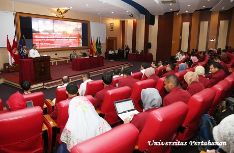 Kuliah Umum Kepala Bursa Efek Indonesia Kantor Perwakilan Jabar Reza Sadat Shahmeini, SE., MM