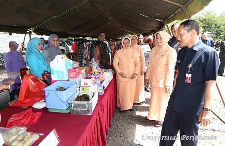Unhan Gelar Pertemuan Dharma Wanita Persatuan (DWP) dan Bazar Jelang Bulan Suci Ramadhan 1440H/2019