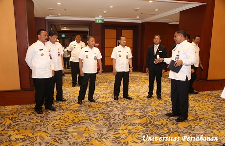 Rektor Unhan Tinjau Persiapan Seminar Indonesia International Defense Science Seminar (IIDSS) Tahun 2019