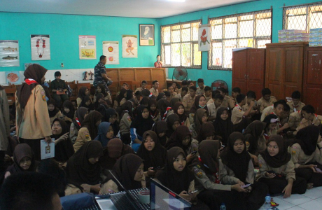 Mahasiswa Program Studi Manajemen Pertahanan Cohort 10 Unhan Selenggarakan Kegiatan Unhan Mengajar di SMAN 1 Citeureup Bogor