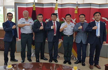 Dosen Unhan Laksda TNI Dr. Sulistiyanto, S.E., M.M., M.Sc.,P.S.C  Berikan Kuliah Umum di Korea National Defence University (KNDU)