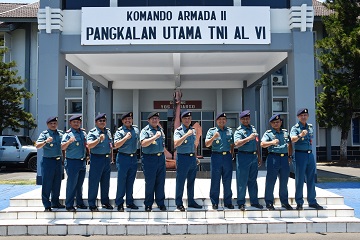 Dekan Fakultas Manajaemen Pertahanan Unhan Kunjungan kerja ke Lantamal VI Makassar