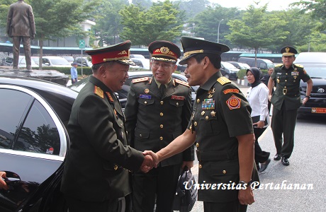 Kunjungan Menteri Pertahanan Laos Lt. Gen. Chansamone Chanyalath ke Unhan