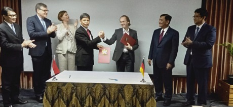 Unhan Laksanakan Penandatanganan MoU dengan Helmut Schmidt University (HSU) Hamburg Jerman