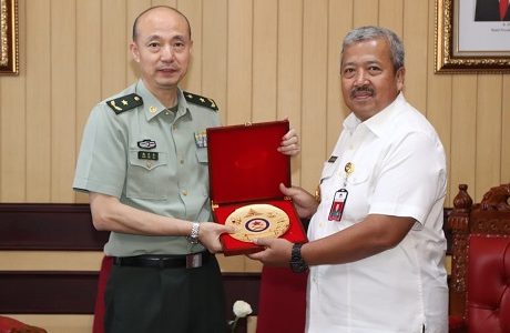 Unhan Menerima Kunjungan Courtesy Call Delegasi National Defense University PLA China