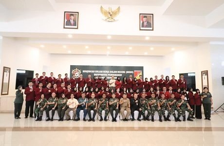 Mahasiswa Fakultas Manajemen Pertahanan mengunjungi Kodam XIII/Merdeka dan PLTP Lahendong