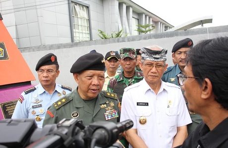 Peresmian Tugu KKDN Fakultas Strategi Pertahanan Unhan  di Kendari Provinsi Sulawesi Tenggara