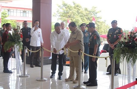 Menhan Resmikan Gedung Aula Merah Putih Unhan