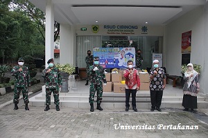 Rektor Unhan Berikan Bantuan APD Bagi Petugas Medis Di RSUD Cibinong