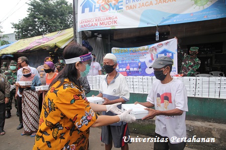 Unhan Peduli di Pasar Gembrong