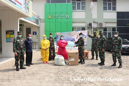 Unhan Berikan Bantuan APD untuk Petugas Medis Di Puskesmas Citeureup dan Puskesmas Cimandala Kab.Bogor