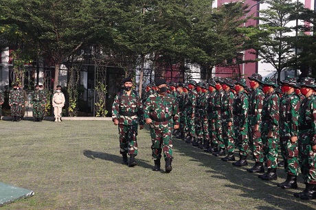 Unhan Laksanakan Upacara Pemberangkatkan Calon Kadet Mahasiswa S1 Unhan Diksarmil di Akmil Magelang