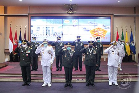 Unhan Laksanakan Upacara Peringatan Hari TNI Ke-75 Secara Virtual