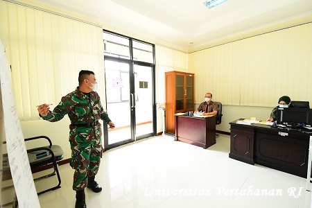 Kadet Mahasiswa S1 Fakultas Kedokteran Militer Unhan RI melaksanakan ujian SOCA (Student Oral Case Analyses)
