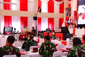 Sidang Pleno I, Hari ke-1  Konferensi Nasional Sishankamrata Abad 21 yang Digelar oleh Unhan RI Bahas “Doktrin Pertahanan Militer”