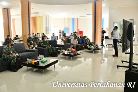 Unhan Laksanakan Kunjungan ke Fasilitas Laboratorium Kawasan Cibinong Science Center