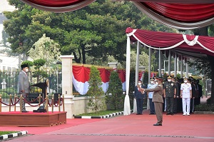 Unhan RI Mengikuti Upacara Peringatan Hari Bela Negara Ke-73