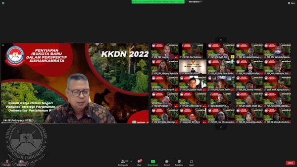 Dekan Fakultas Strategi Pertahanan Unhan RI Secara Resmi Menutup Kegiatan Kuliah Kerja Dalam Negeri Fakultas Strategi Pertahanan Unhan RI TA.2022