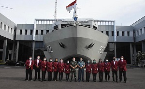 Mahasiswa Prodi KM FKN Unhan RI Melaksanakan Kunjungan ke Pusat Hidro-Oseanografi TNI Angkatan Laut