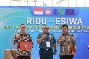 Unhan RI Melaksanakan Joint International Maritime Security Seminar bersama  ESIWA