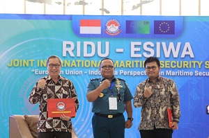 Unhan RI Melaksanakan Joint International Maritime Security Seminar bersama  ESIWA