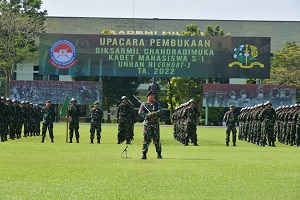 Rektor Unhan RI Pimpin Upacara Pembukaan Diksarmil Chandradimuka Calon Kadet Mahasiswa Cohort 3 Unhan RI di Akademi Militer Magelang