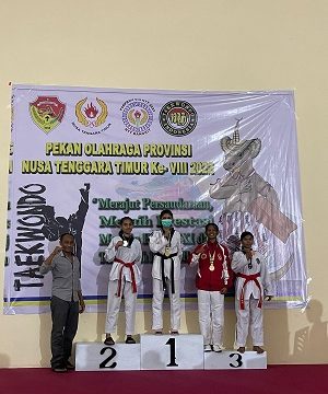 Dosen dan Kadet Mahasiswi Politeknik Pertahanan “Ben Mboi” Unhan RI Sukses Meraih Emas dan Perak Pada Pekan Olahraga Taekwondo Provinsi NTT Ke-VIII 2022