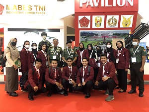 Mahasiswa Prodi Manajemen Bencana Cohort 13 FKN Unhan RI Laksanakan Kunjungan Pmeran Indo Defense Expo