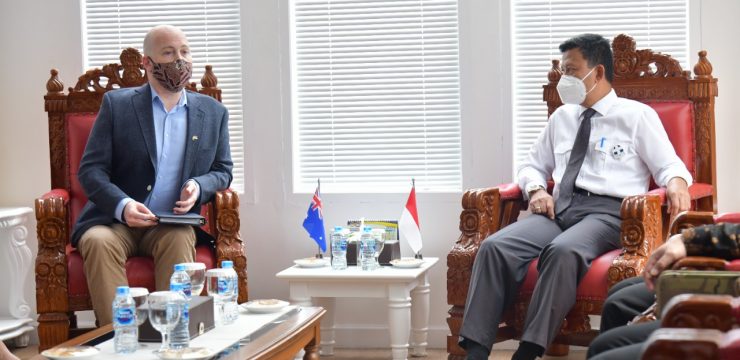 Rektor Unhan RI Menerima Kunjungan Counsellor Defence Policy, Australian Defence Staff