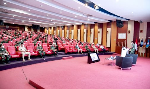 Mahasiswa dan Dosen Unhan RI Terima Kuliah Umum dari Laksamana TNI (Purn) Prof. Dr. Marsetio., S.Sos., M.M