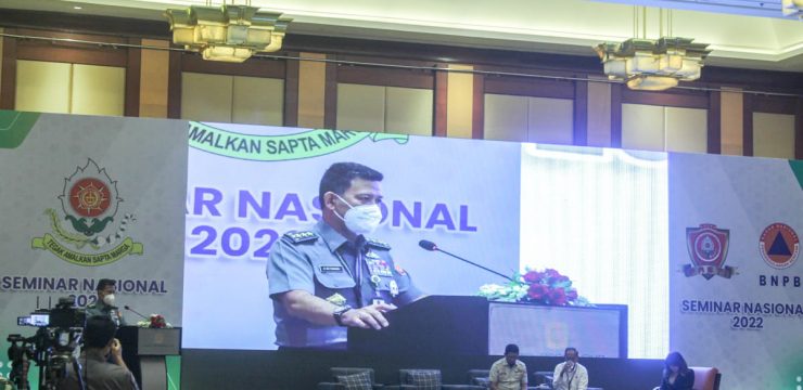 Rektor Unhan RI Menjadi Pembicara Pada Seminar Nasional Penguatan Kolaborasi Lintas Aktor Dalam Penanggulangan Bencana.