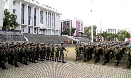 Rektor Unhan RI Pimpin Upacara Pembukaan Cadet On Military Basic Training (COMBAT).