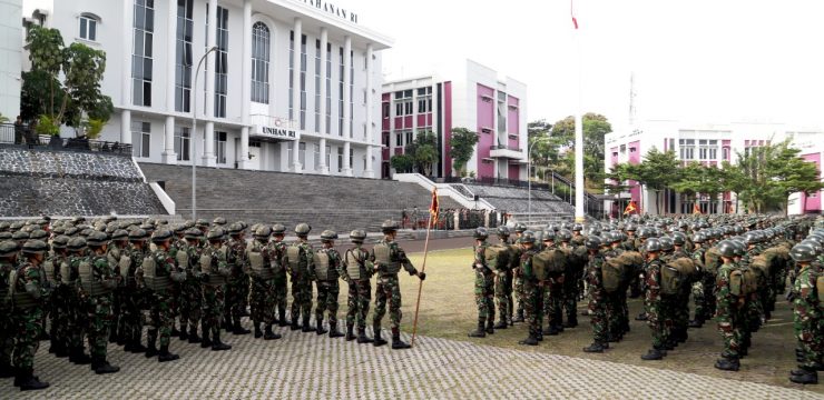 Rektor Unhan RI Pimpin Upacara Pembukaan Cadet On Military Basic Training (COMBAT).