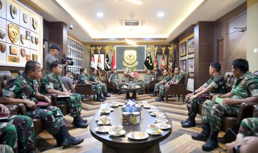 Rektor Unhan RI Laksanakan Audiensi dengan Pangdam Jaya.