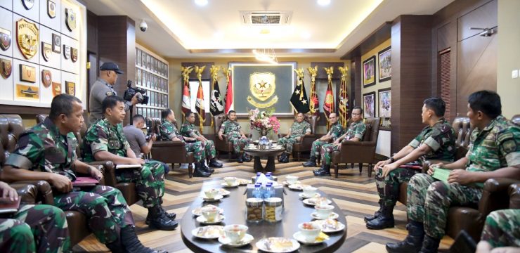 Rektor Unhan RI Laksanakan Audiensi dengan Pangdam Jaya.