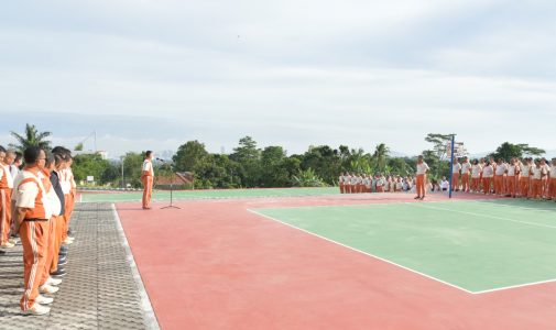 Rektor Beserta Organik dan Dosen Unhan RI Melaksanakan Olahraga Bersama