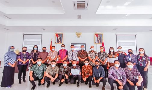 Wakil Rektor Bidang Kemahasiswaan dan Alumni Unhan RI, Menutup Lokakarya Penyusunan Materi Uji Kompetensi (MUK) Skema Sertifikasi Profesi Program D3/Vokasi Fakultas Logistik Militer Unhan RI