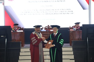 Unhan RI Gelar Sidang Promosi Terbuka Program Studi Ilmu Pertahanan Pascasarjana untuk Promovendus Cecep Hidayat Mahasiswa S-3 Cohort-3 Konsentrasi Keamanan Nasional