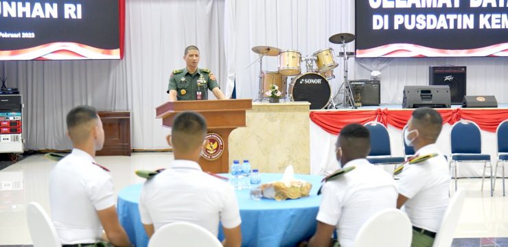 Kadet Mahasiswa Prodi Teknik Informatika Unhan RI Laksanakan Kunjungan Kuliah Lapangan ke Pusat Data dan Informasi Kemhan RI