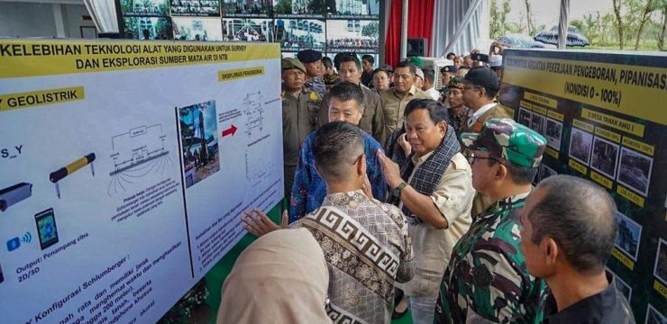 Rektor Unhan RI Mendampingi Menhan RI meninjau pembangunan Titik Sumur Bor Sumber Air Bersih bantuan Kemhan RI di Lombok NTB