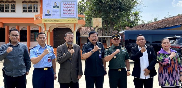 Mahasiswa Program Studi Manajemen Pertahanan FMP Unhan RI Melaksanakan Pengabdian Kepada Masyarakat Memperkuat Nilai-Nilai Bela Negara dan Kecintaan pada Tanah Air Melalui Wawasan Kebangsaan.