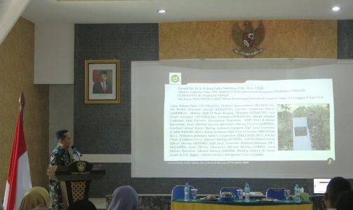 Kaprodi Manajemen Pertahanan Fakultas Manajemen Pertahanan Unhan RI Menjadi Narasumber Dalam Seminar Forum Pelajar Sadar Hukum Jawa Barat